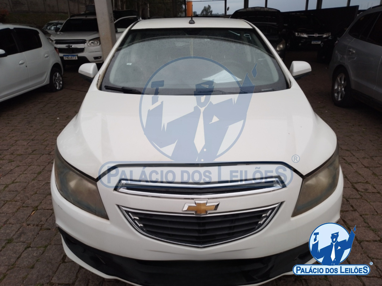 LOTE 08 CHEVROLET/ONIX 1.4 MT LT FLEX 2013/2013 