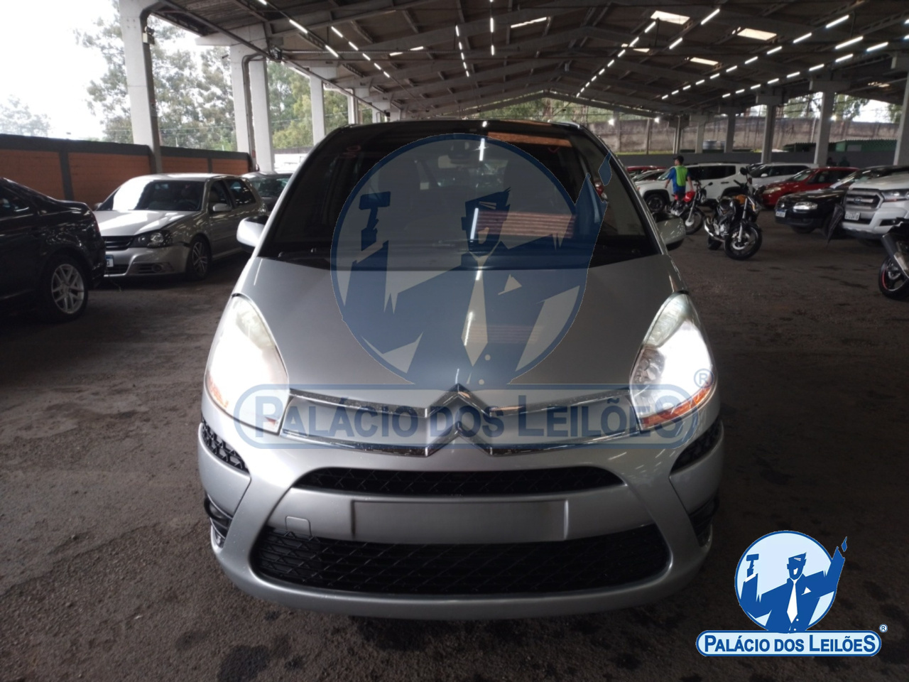 LOTE 28 CITROEN/C4 PIC GLXA 5L GASOLINA 2010/2010